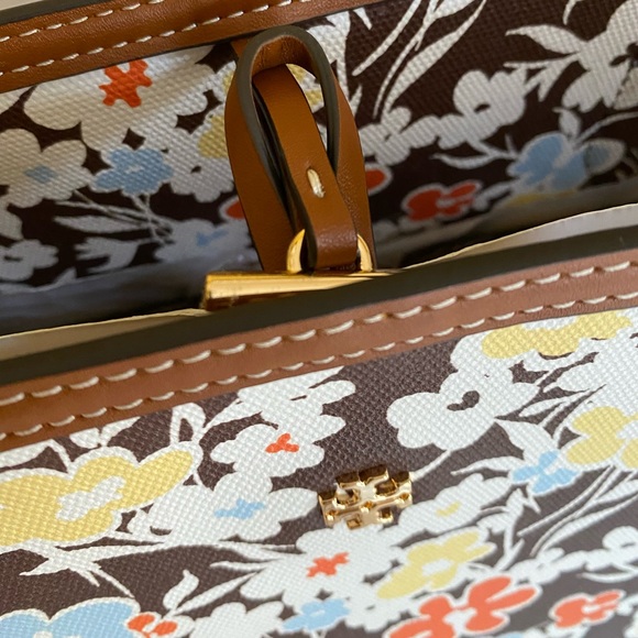 NEW Tory Burch Kerrington Tote - Picture 4 of 8